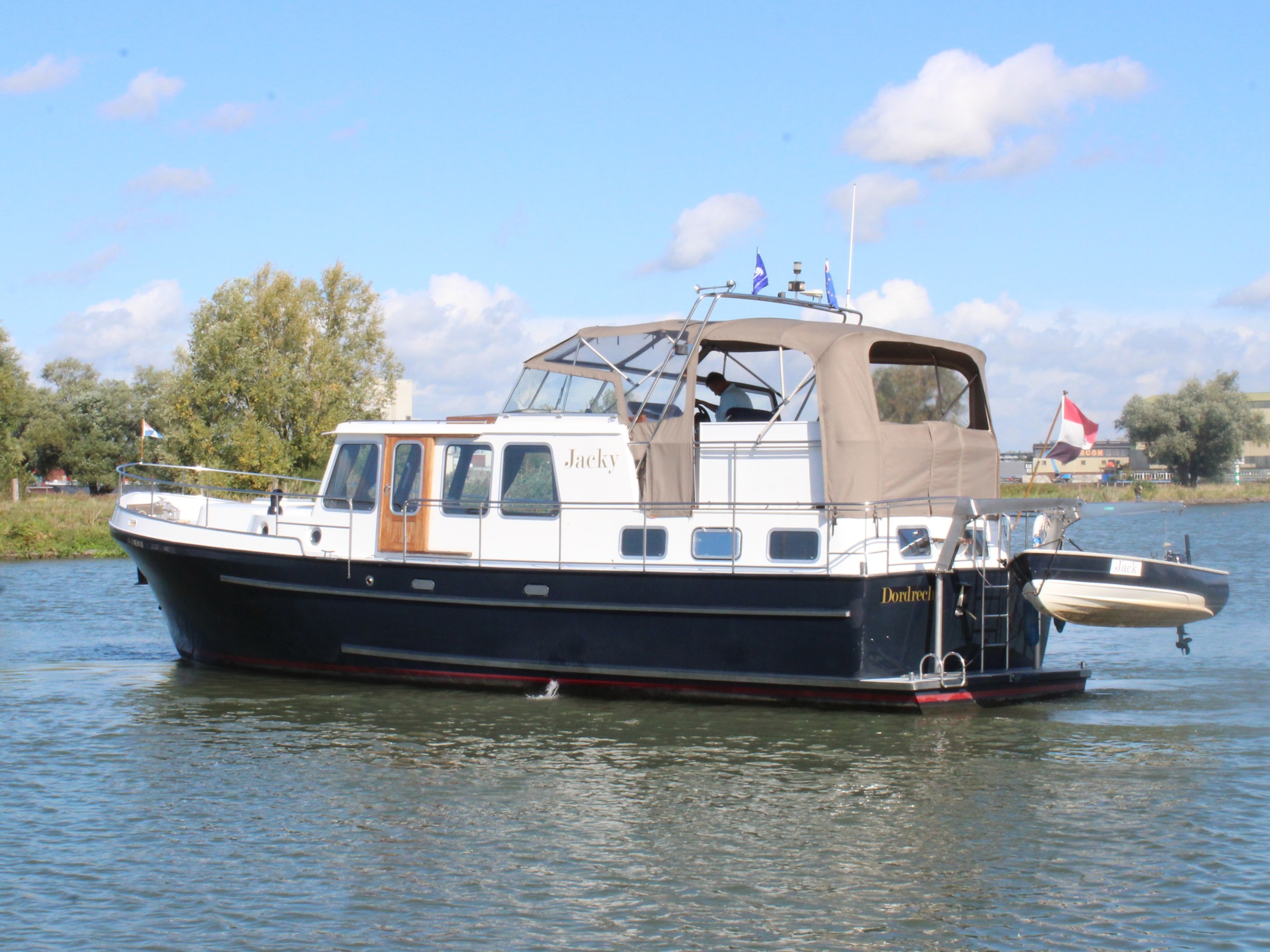 Hellingskip 1300 AK