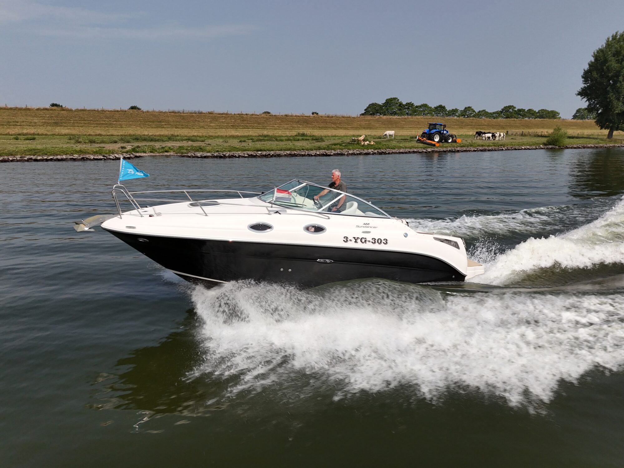Sea Ray 255 Sundancer