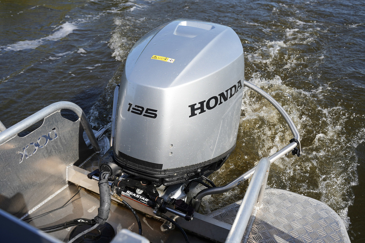 Dock Steel 650