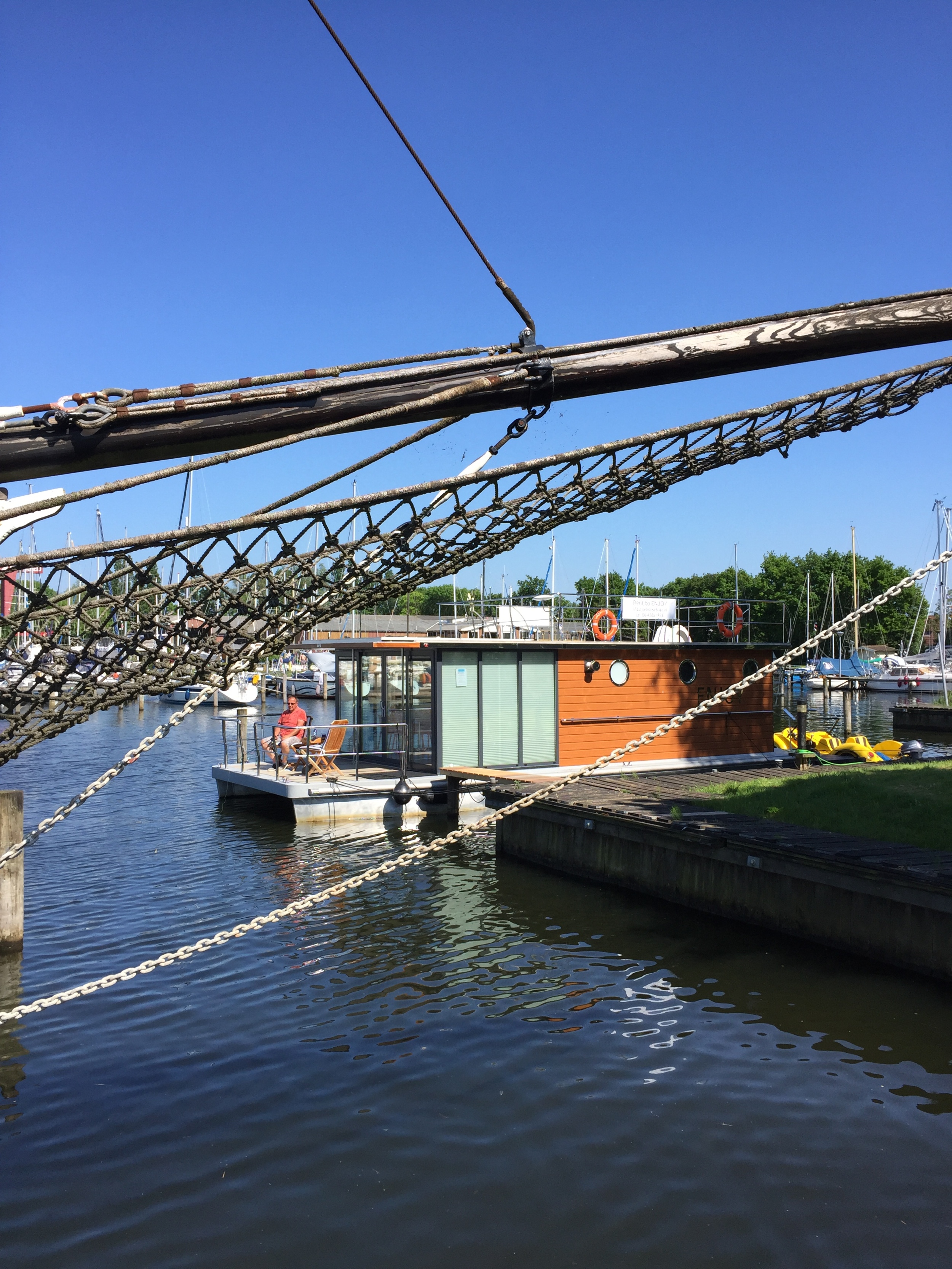La Mare Houseboat Met Ligplaats Model DFS Aluminium