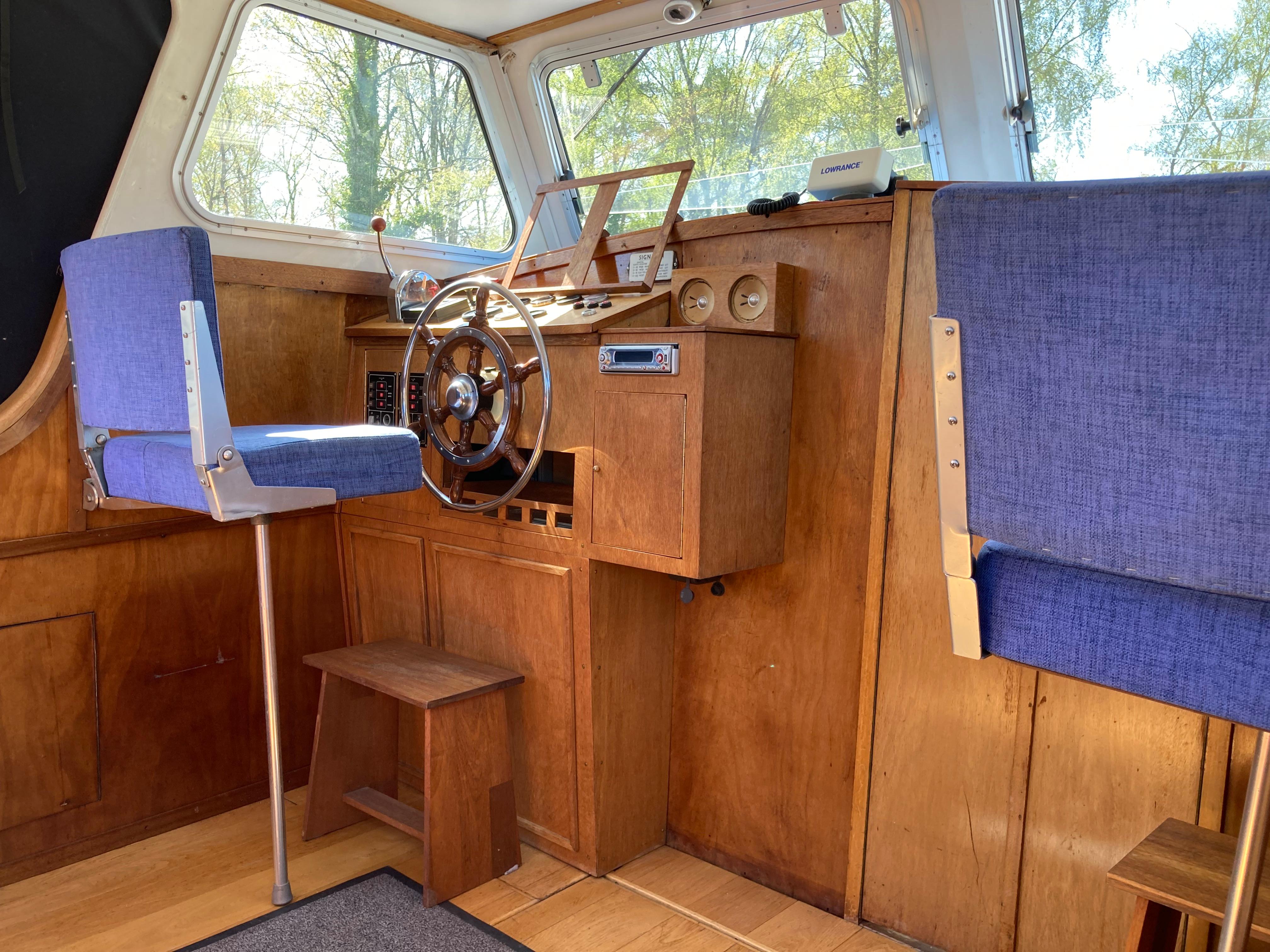 Motor Yacht Super Favorite AK 9.40