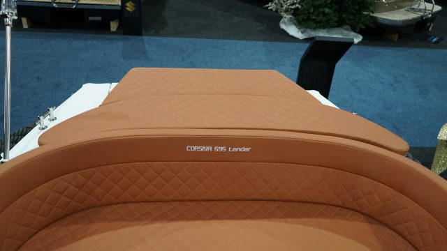 Corsiva 595 Tender