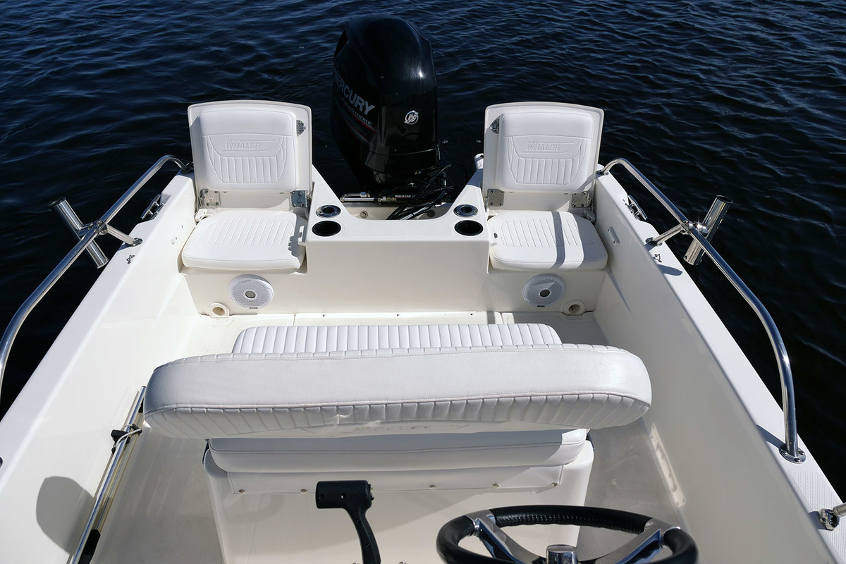 Boston Whaler 170 Dauntless