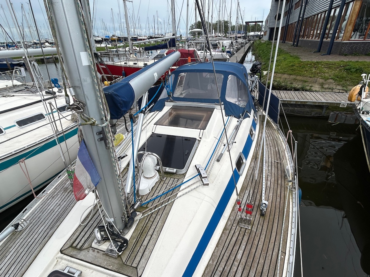 Bavaria 320