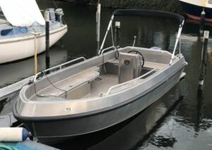 AluShip Tyfoon 550