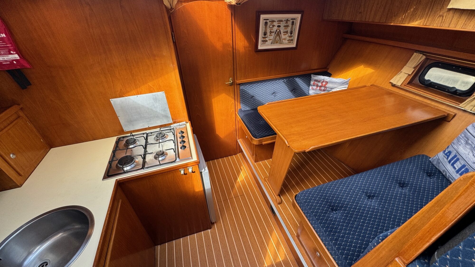 Vri-Jon Contessa 37 AK Cabrio