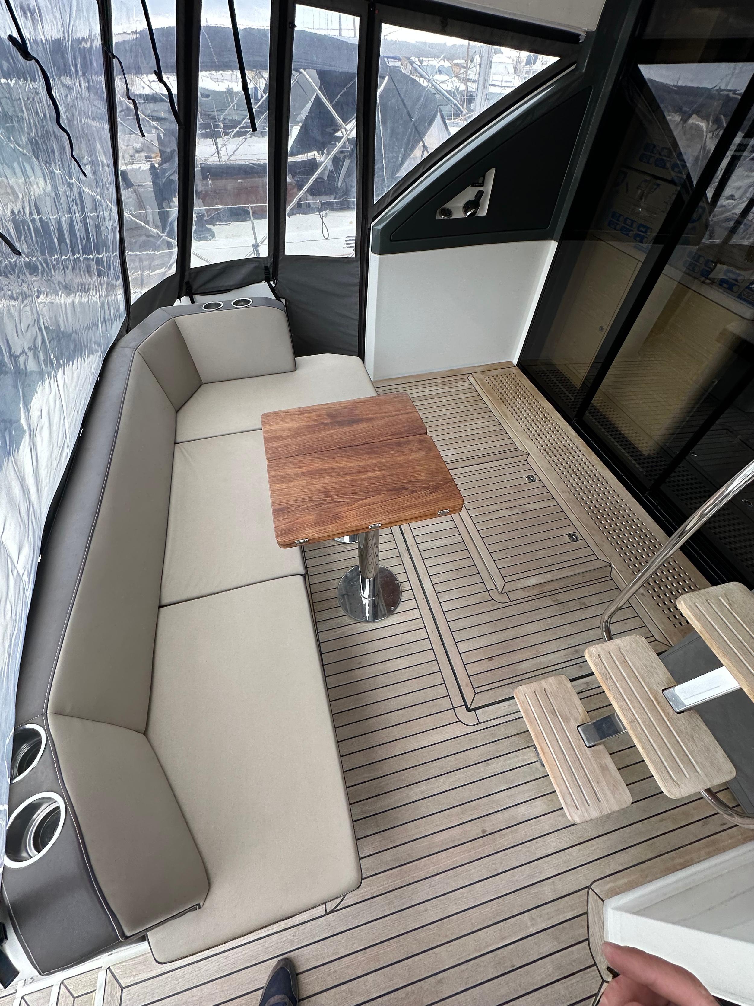 Bavaria R55 Flybridge