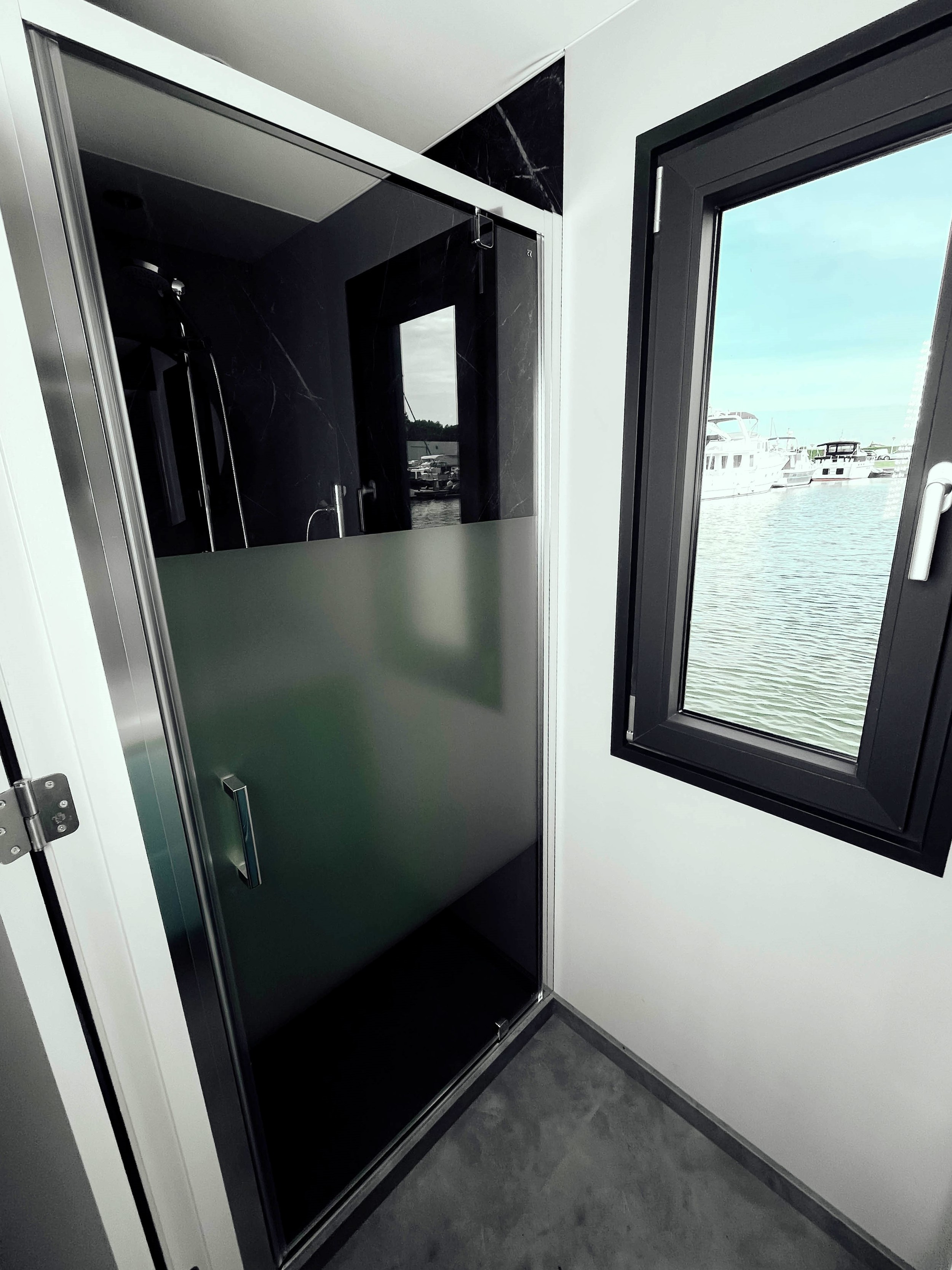 Senso 45 Maritieme Houseboat