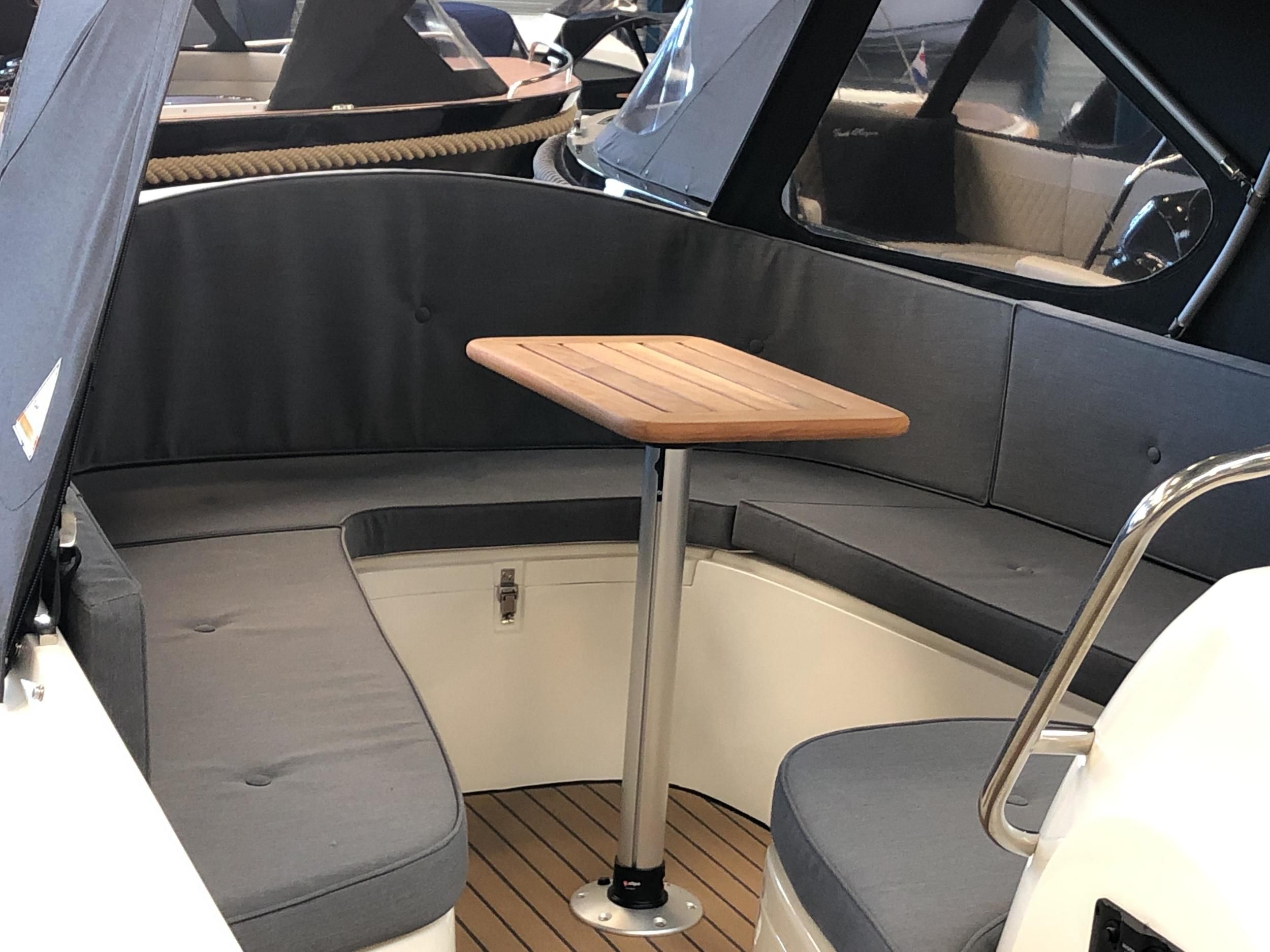 Oud Huizer 600 Tender