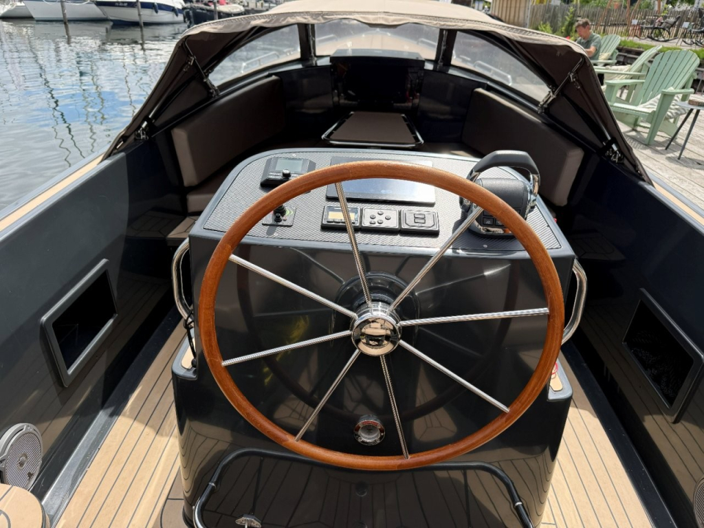 AdmiralsTender C28