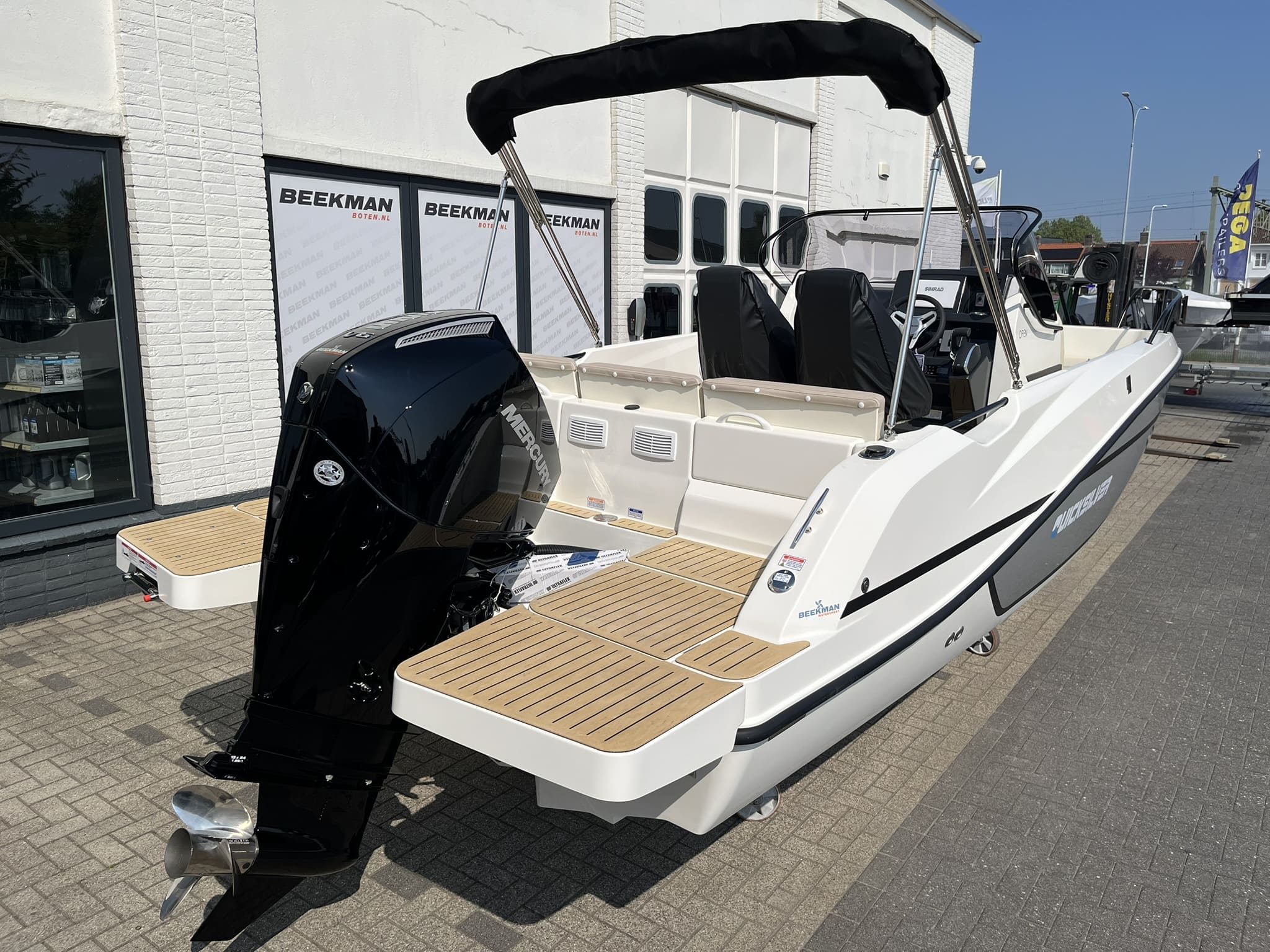Quicksilver 705 Open