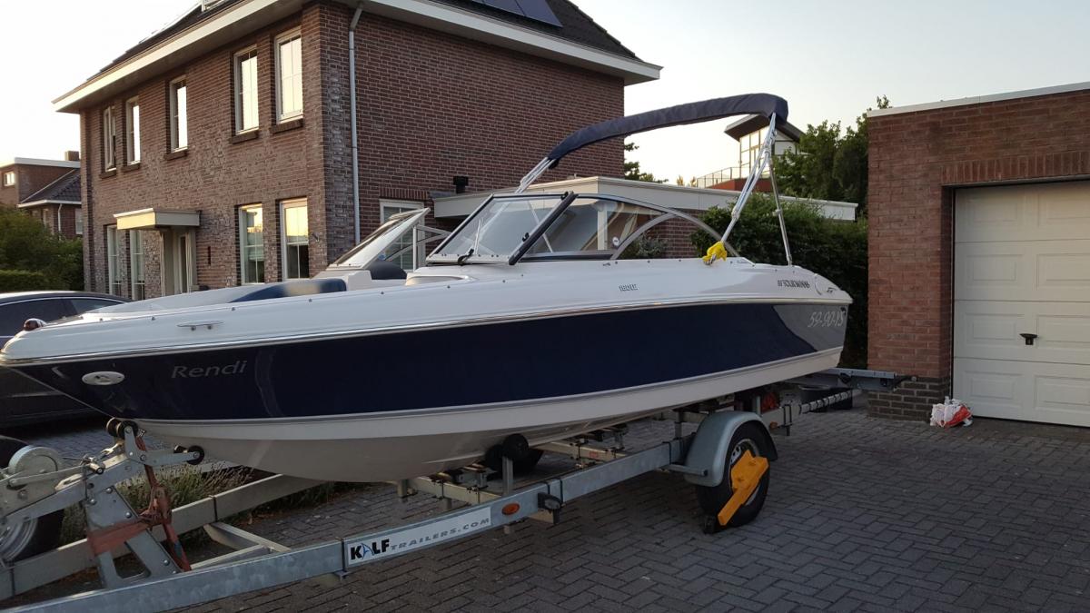 Four Winns 180 LE Bowrider