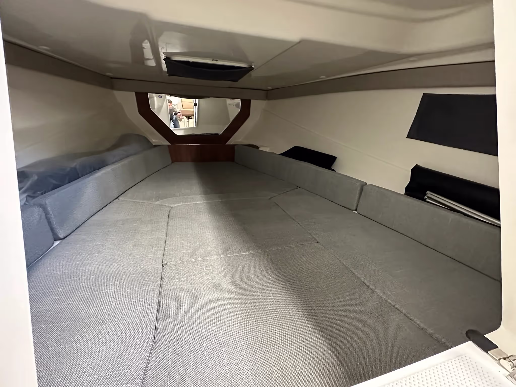 Quicksilver 755 Sundeck