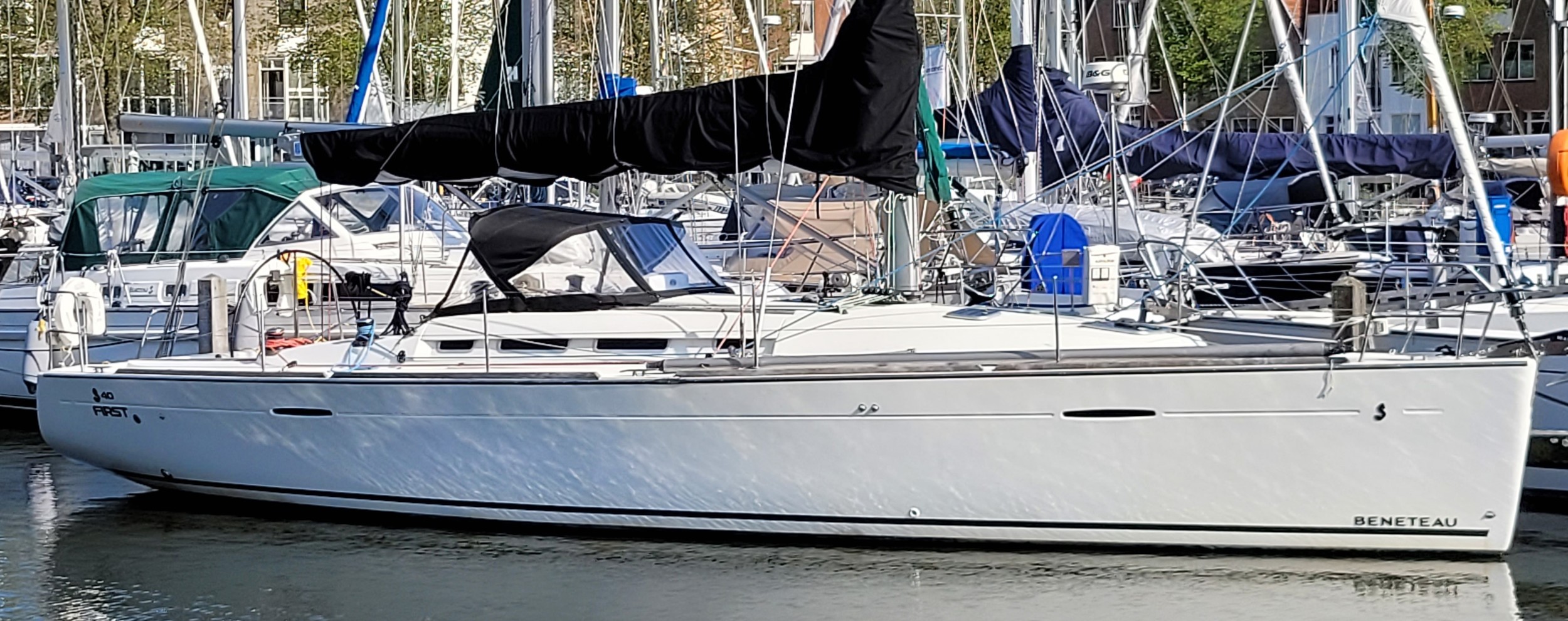 Beneteau First 40