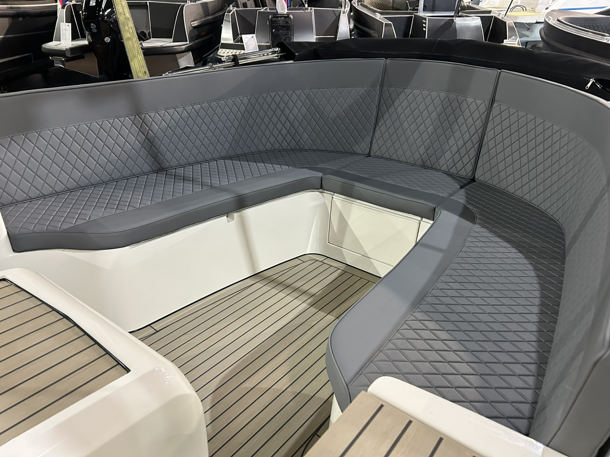 Maril 6NXT met Vetus 52 pk op voorraad!