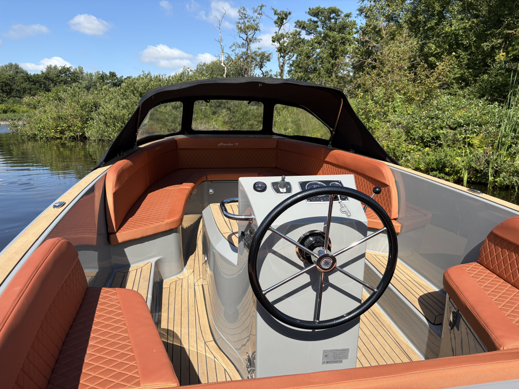 Atender 72 met 42pk - Direct Vaarklaar 