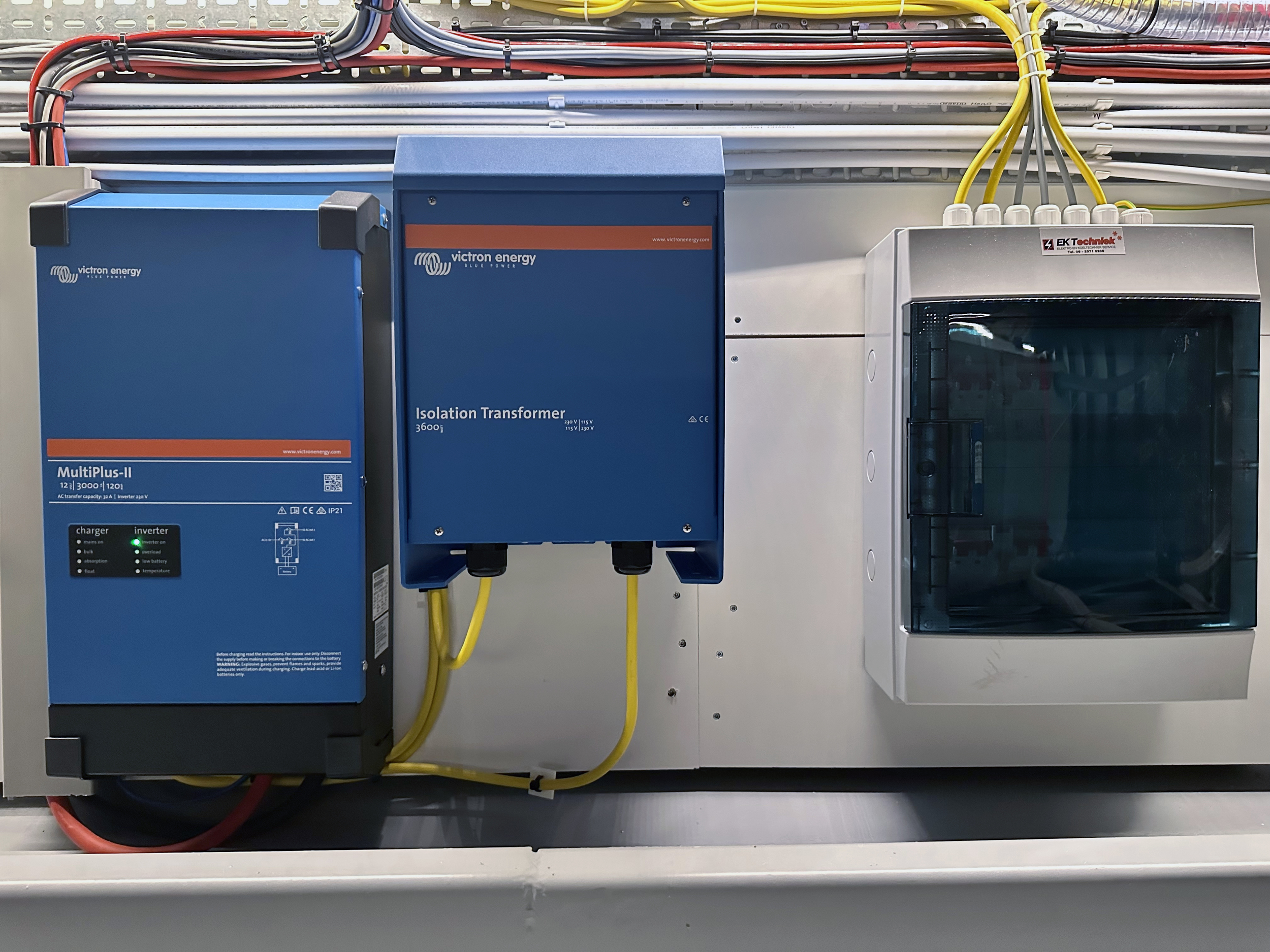 HOMESHIP VaarChalet In Amsterdam 1250D Luxe Houseboat