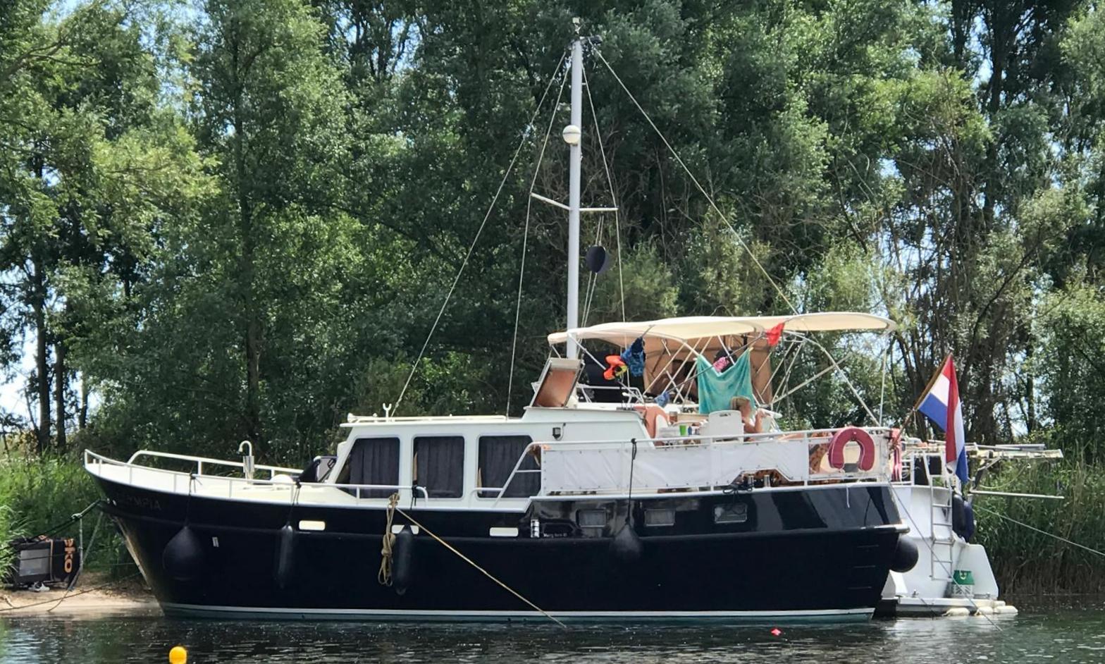 Monty Bank Monty Bank Kotter 41 AK Cabrio