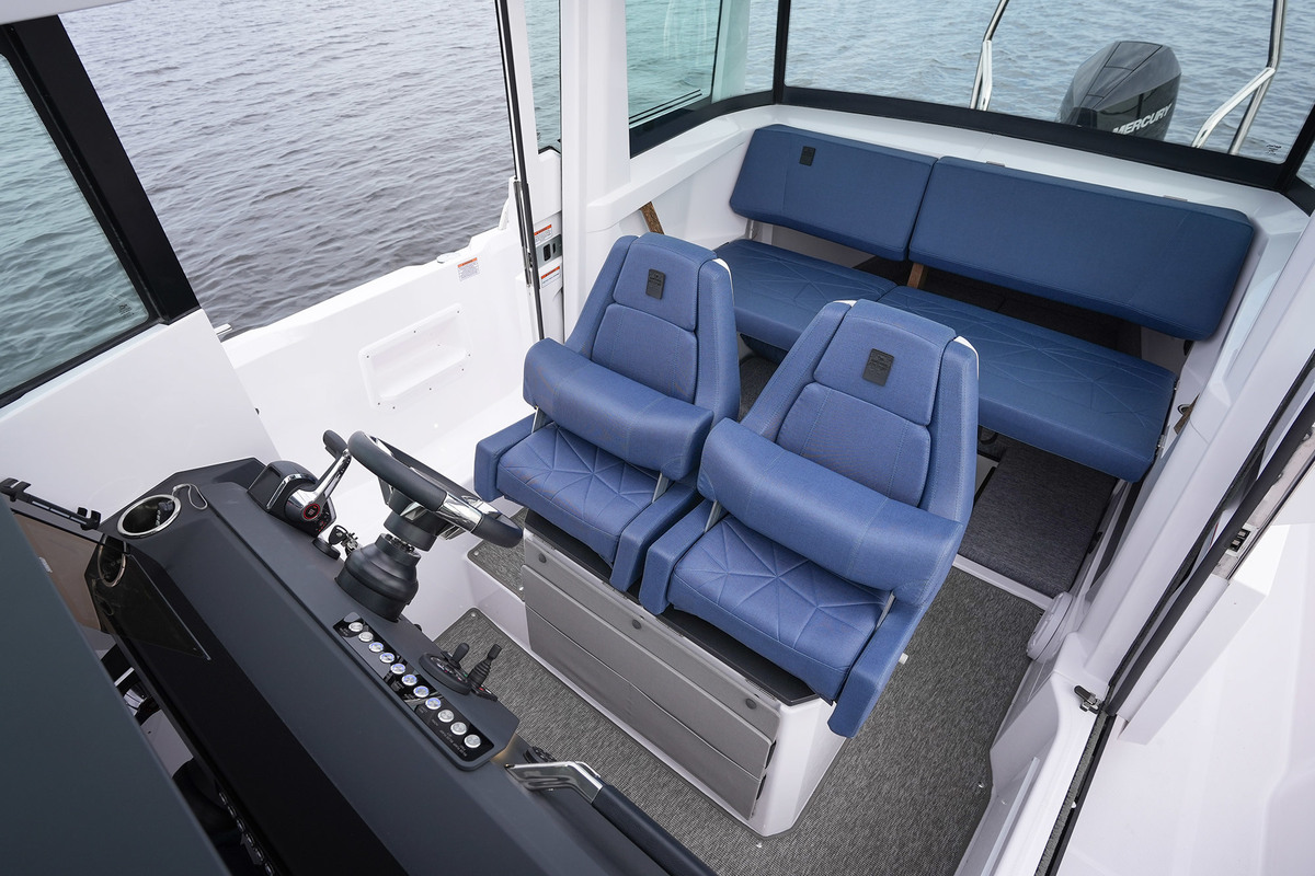 Axopar 29 XC Cross Cabin