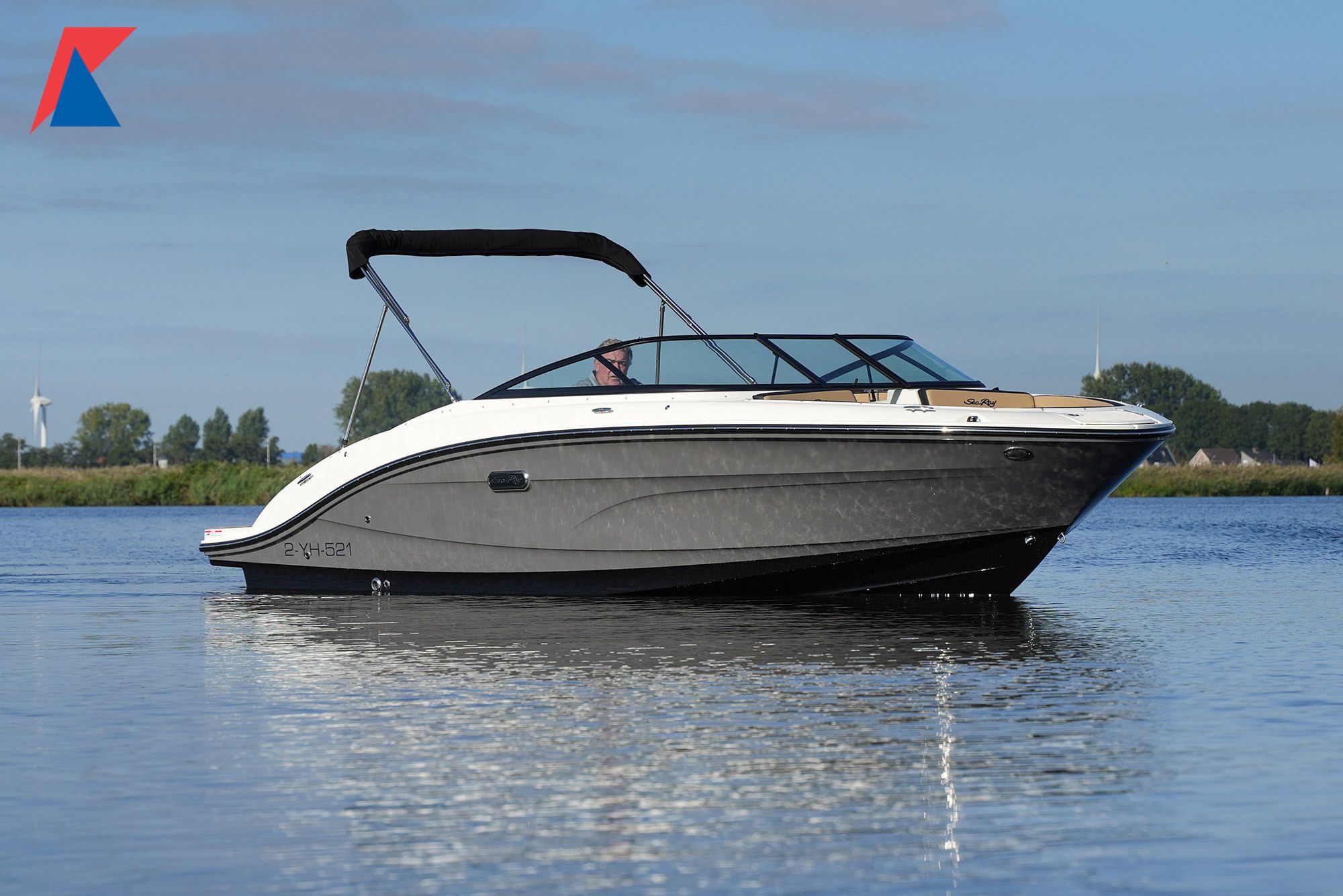 Sea Ray SPX 210