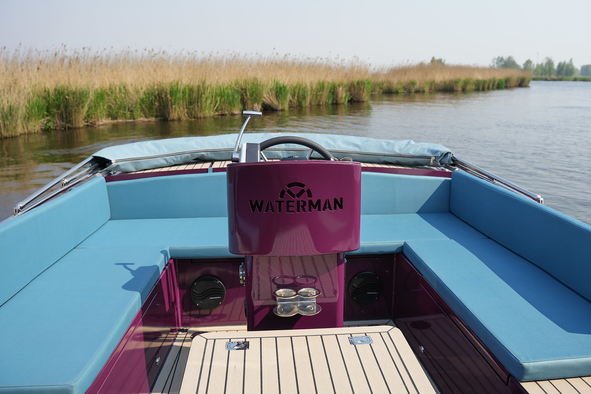 Waterman 8.0 Cabin