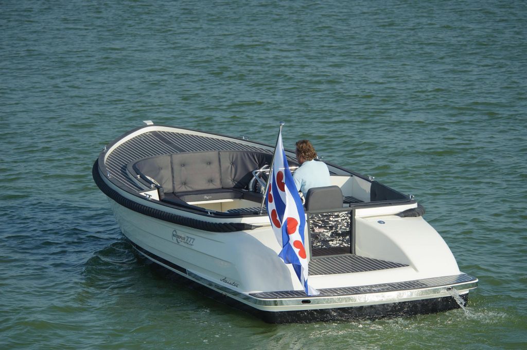 Waterspoor 777 Aviator