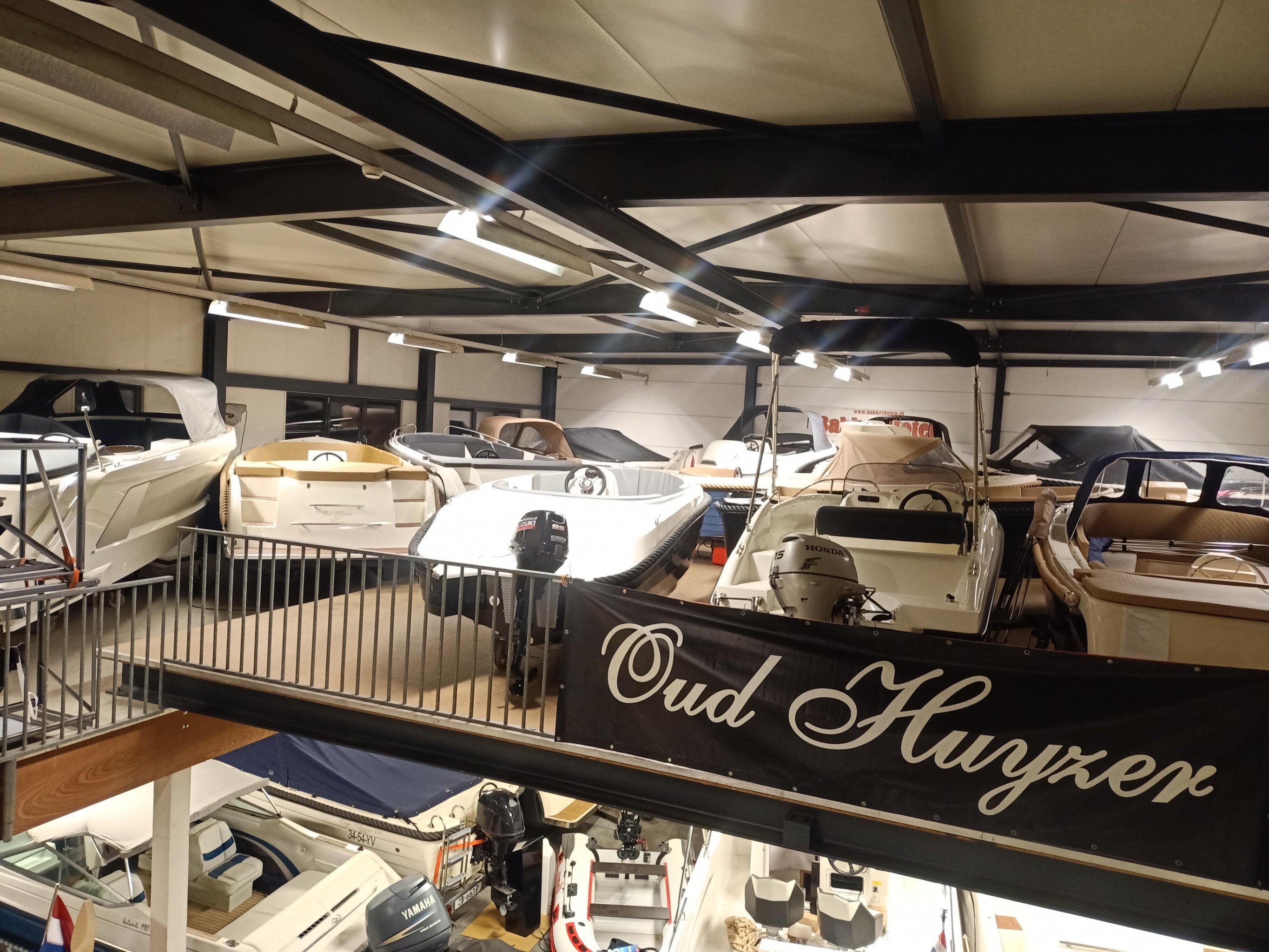 Oud Huijzer 471 Tender