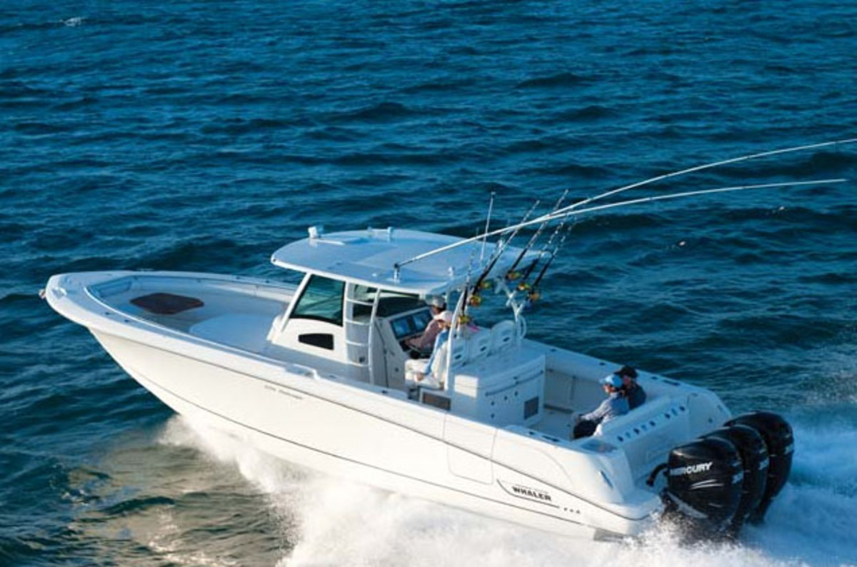 Boston Whaler 380 Outrage