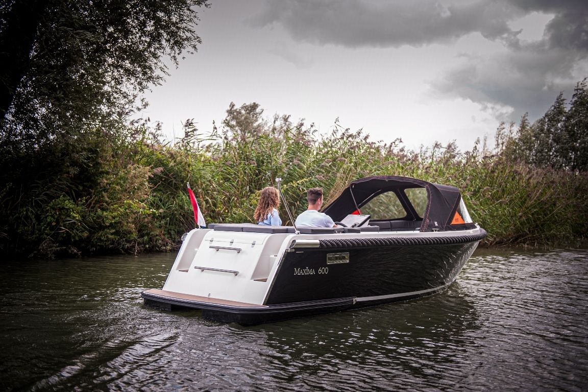Maxima 600 tender