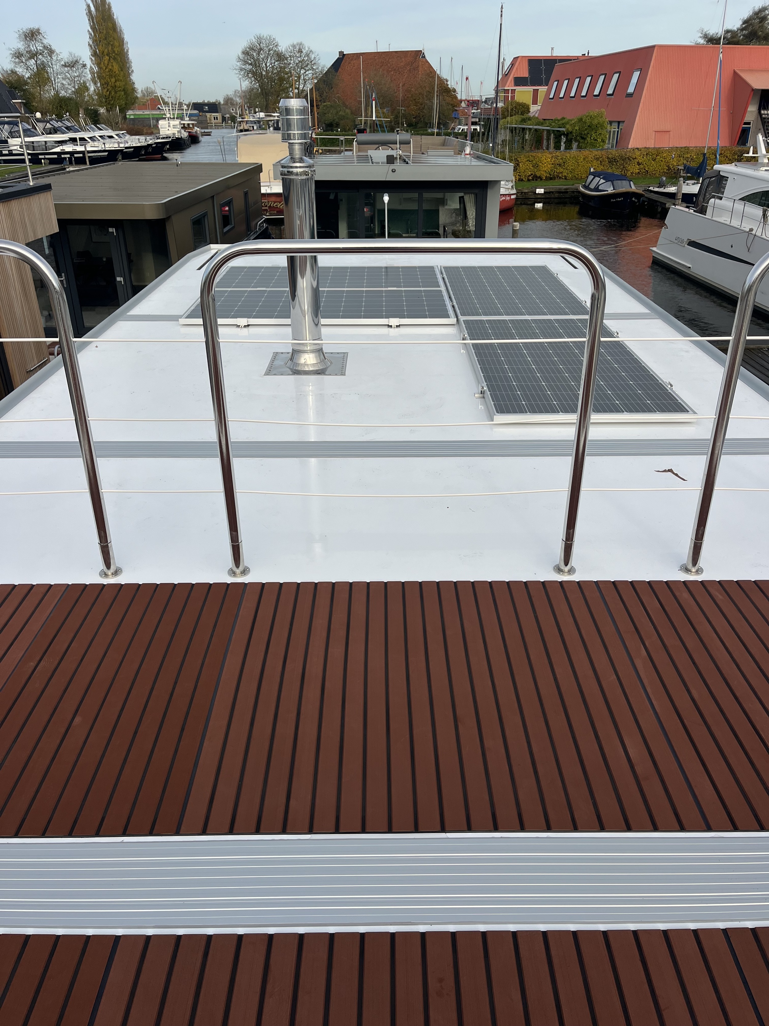 Nordic Season Houseboat NS 40 Eco 36m2