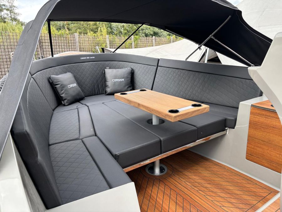 Corsiva 650 Tender Vaarklaar suzuki 30pk 