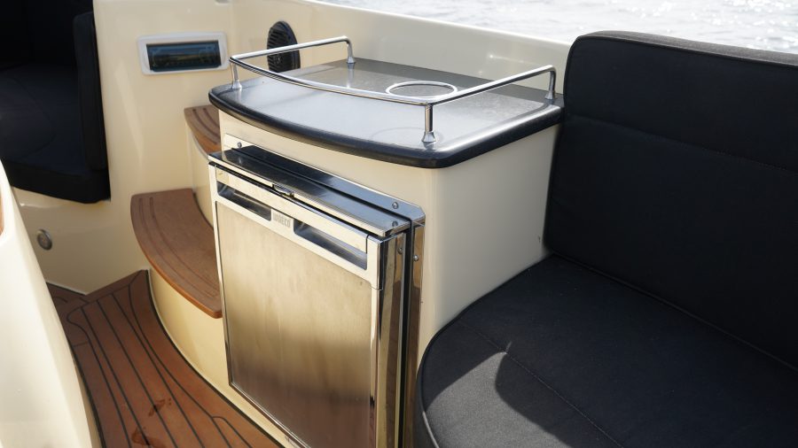 Antaris Motorsloepen Connery 25