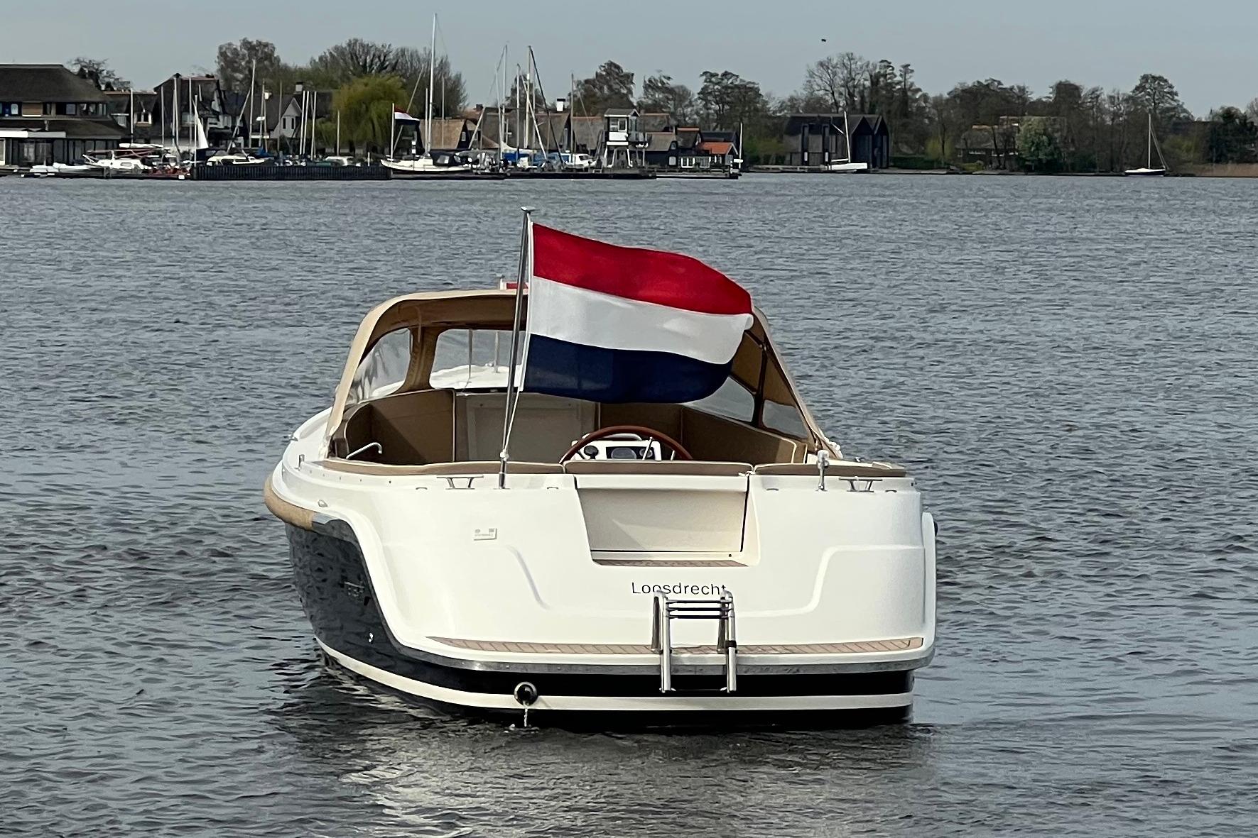 Interboat Intender 780