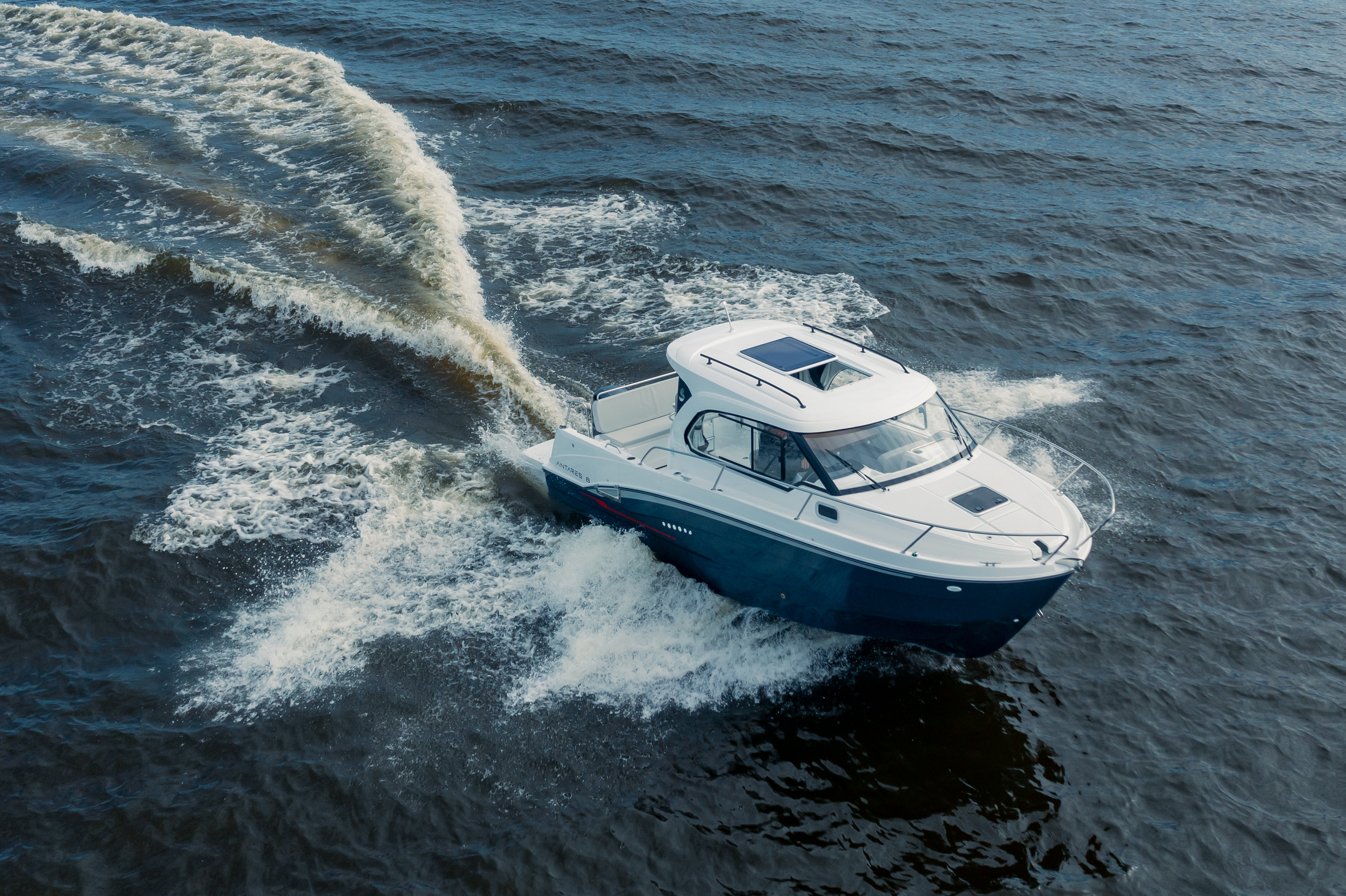 Beneteau Antares 8