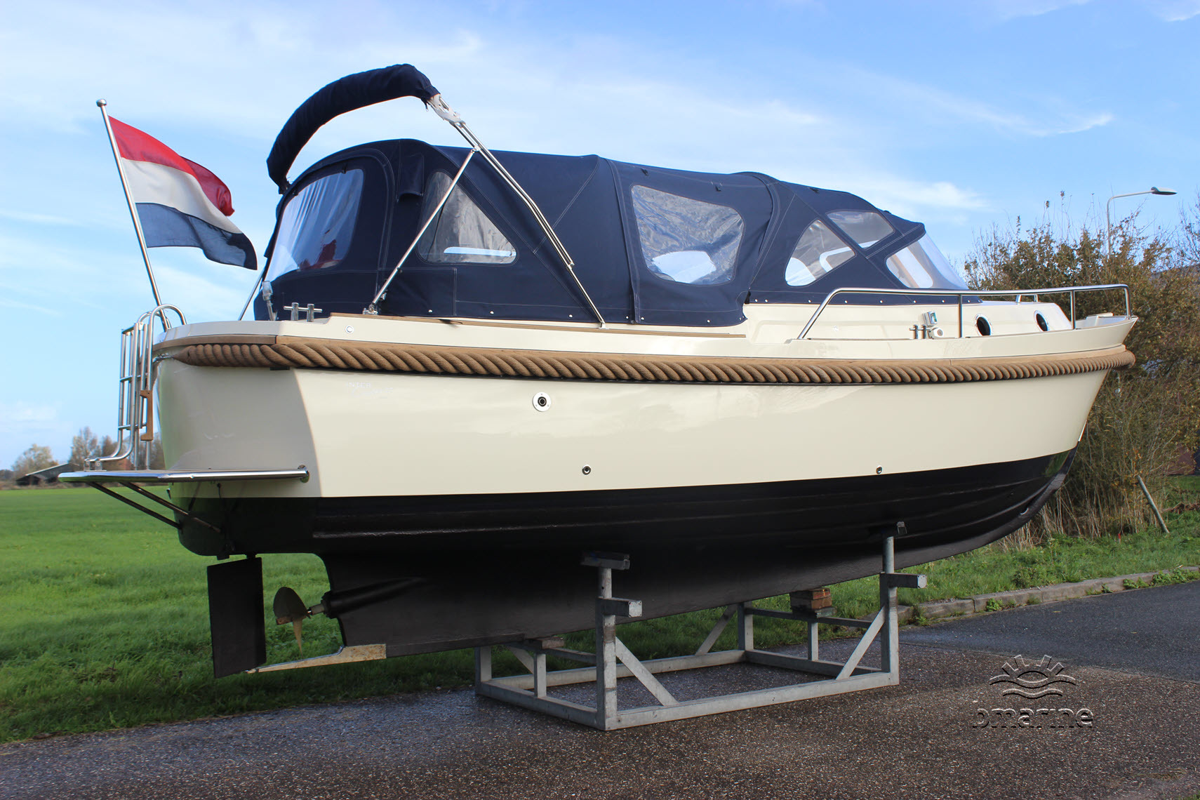 Interboat Intercruiser 27 Cabin