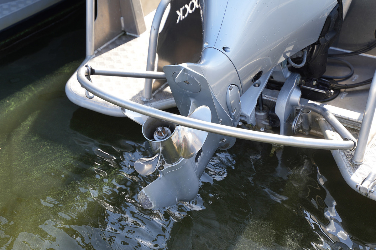 Dock Steel 650
