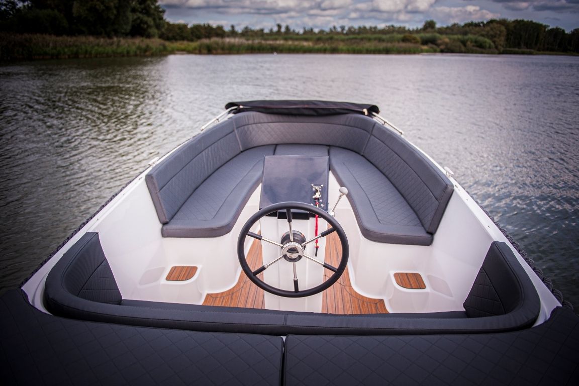 Maxima 600 tender