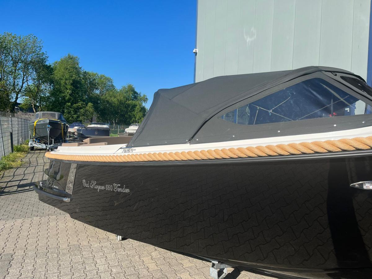 Oud Huijzer 650 Tender