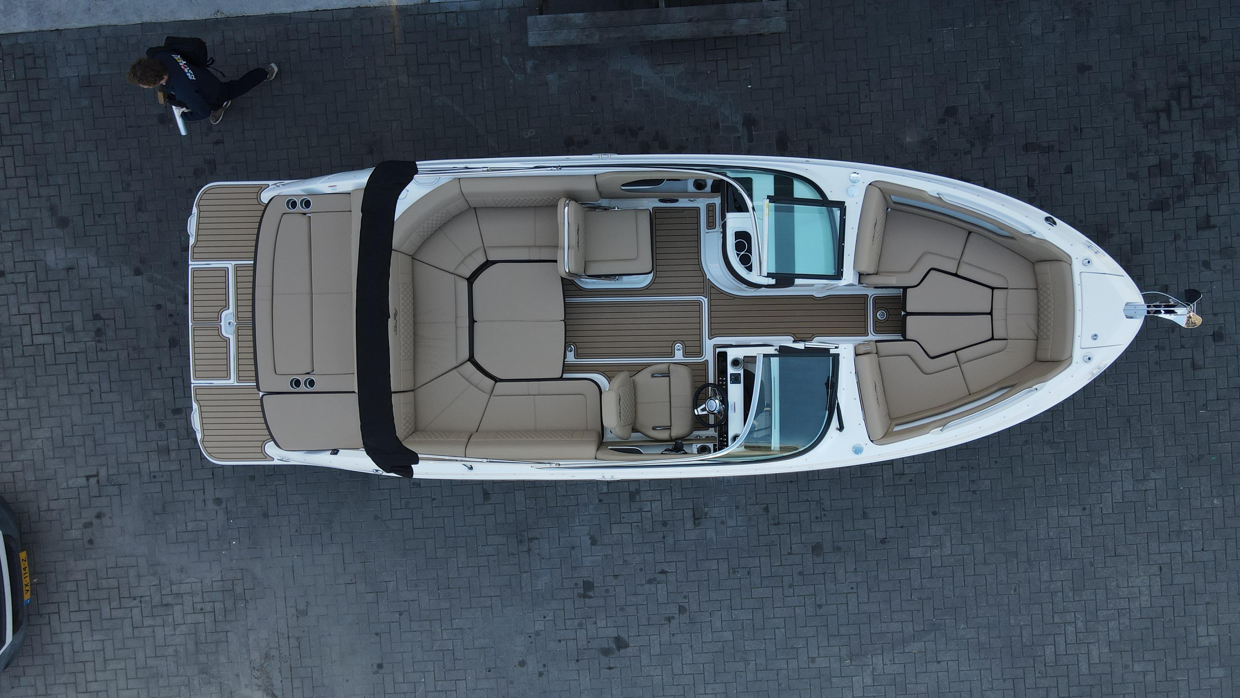Sea Ray SLX 250