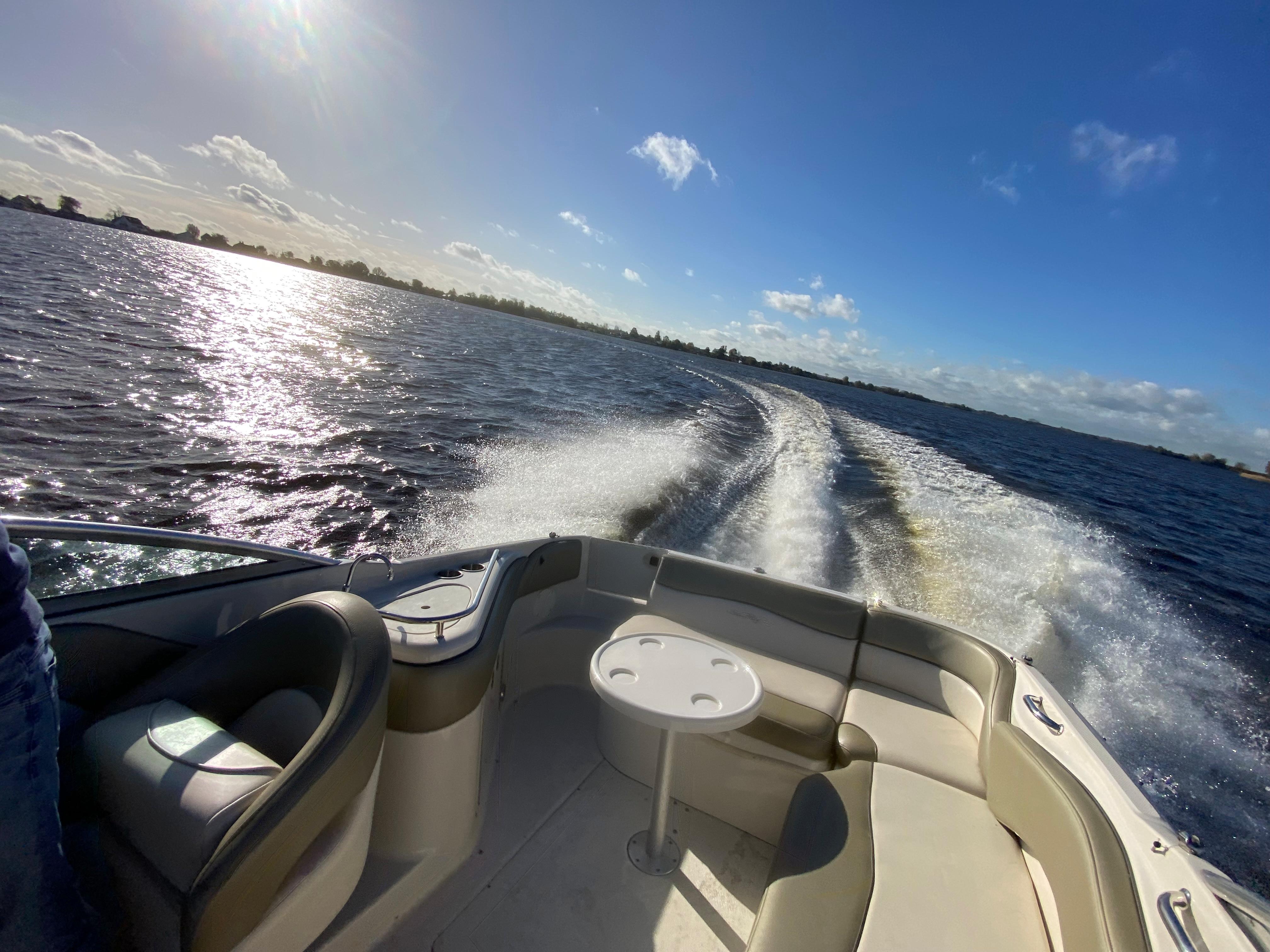 Sea Ray 240 Sundeck