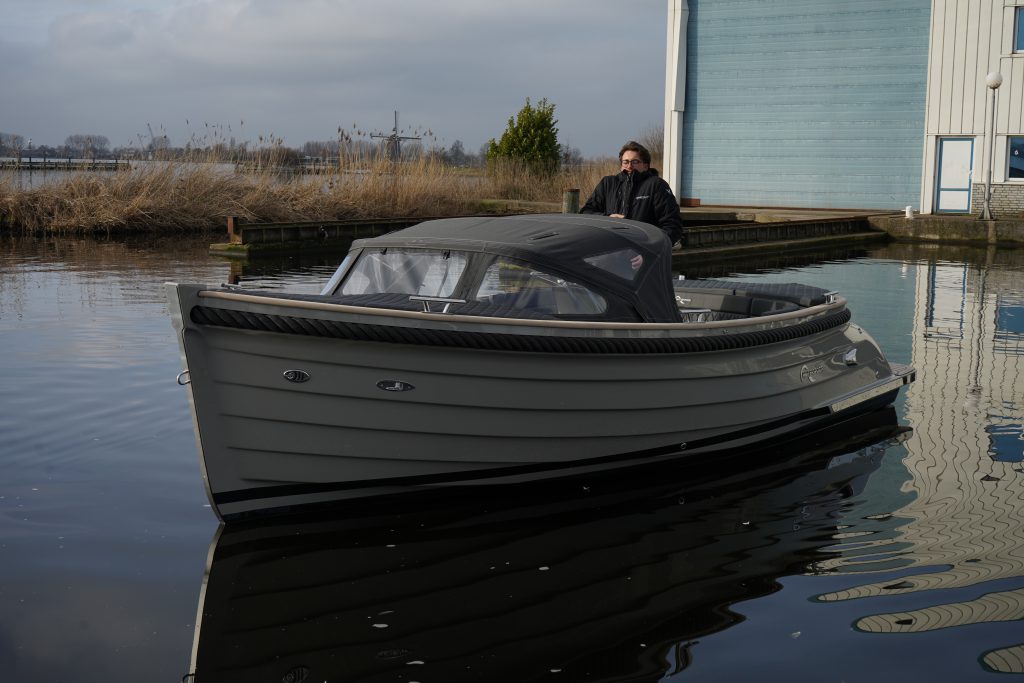 Waterspoor 646  DEMO met 60 Pk & ZONDAGS GEOPEND