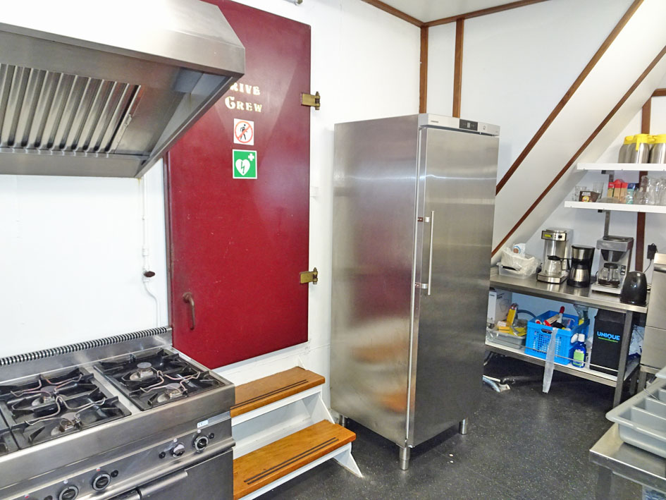 3 mast Charterschip / Evenementenboot 44 nachtgasten, 150 daggasten