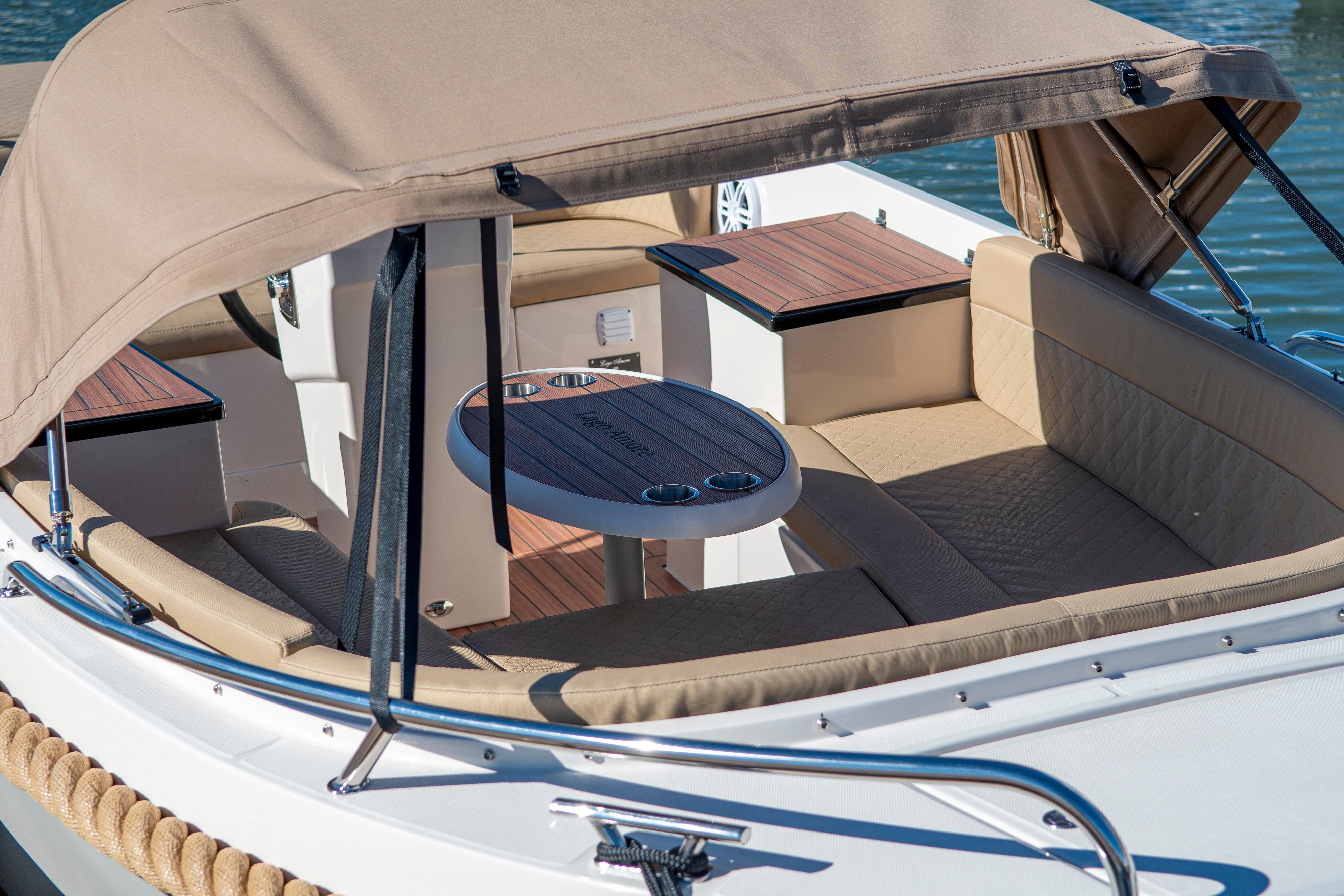 Lago Amore 606 Tender