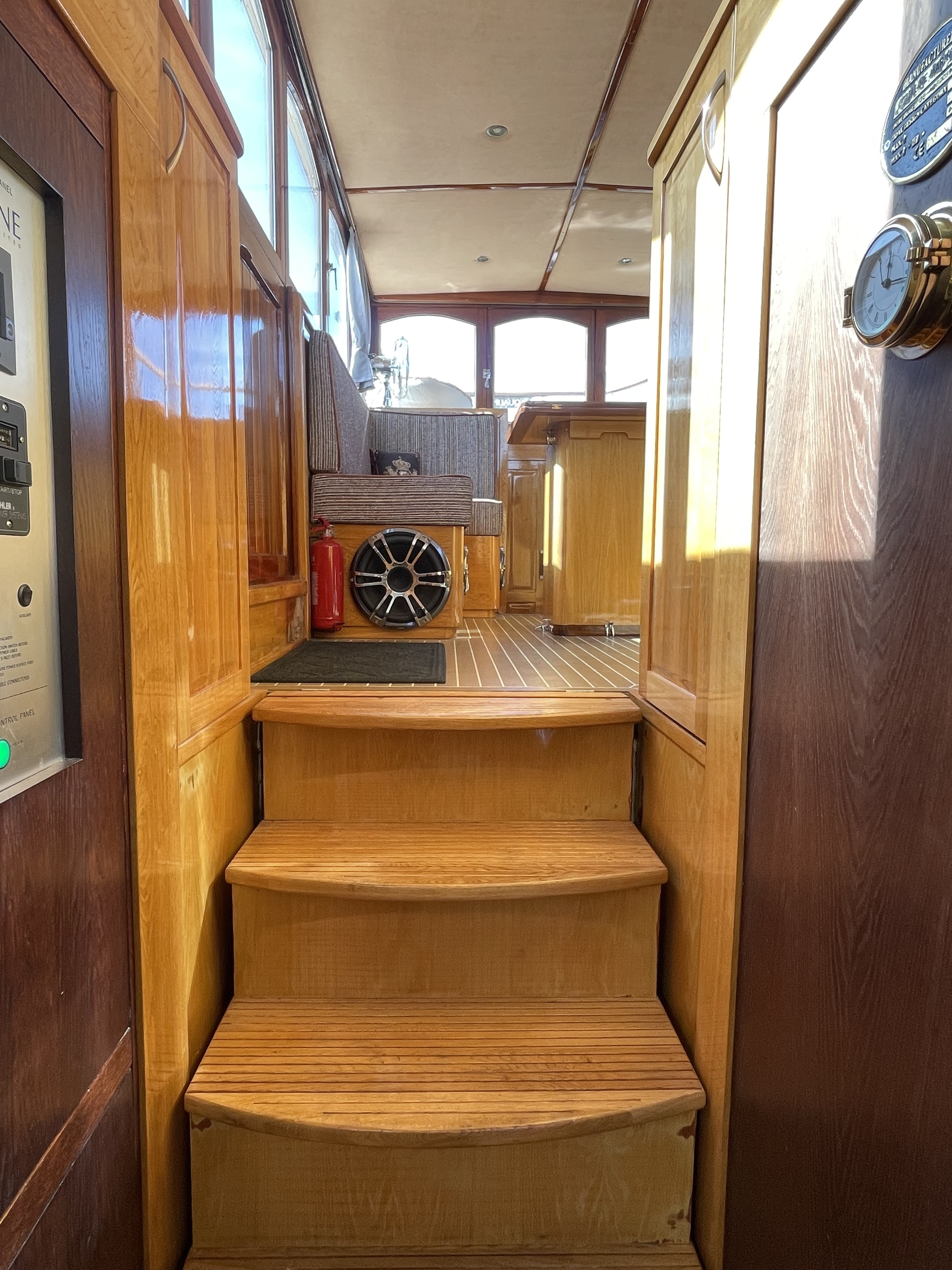 Aqualine Voyager 65 Ft