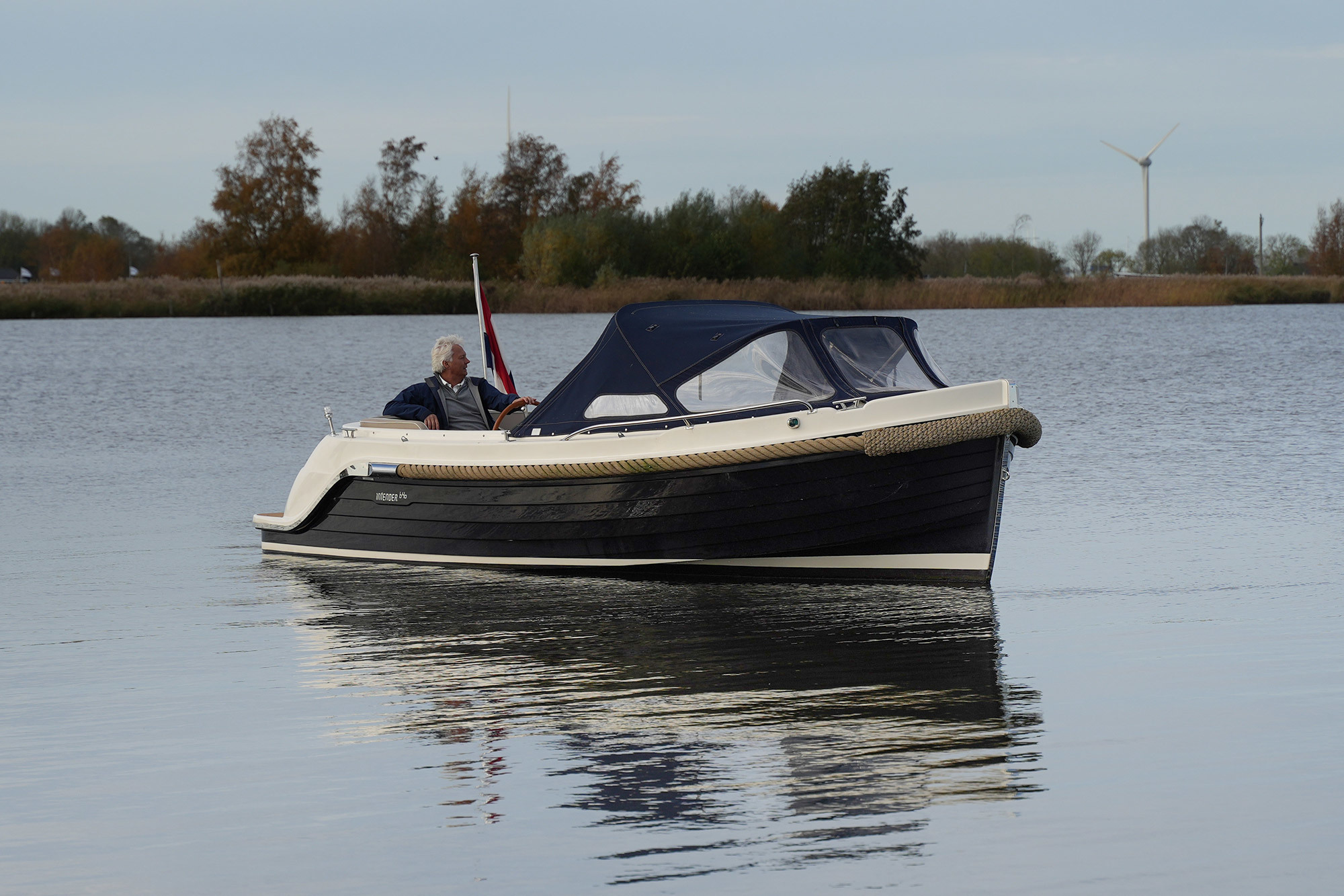 Interboat Intender 640