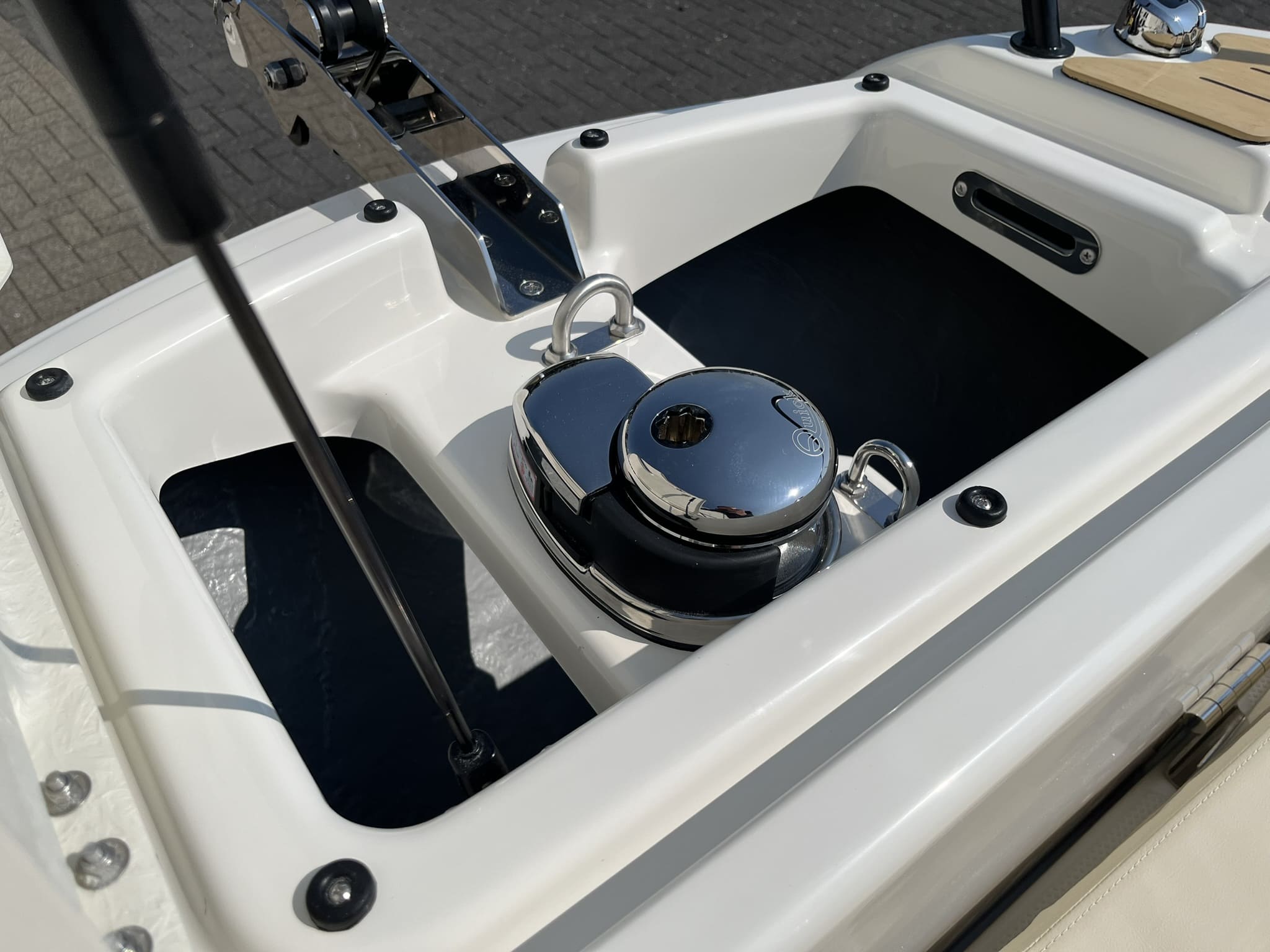 Quicksilver 705 Open