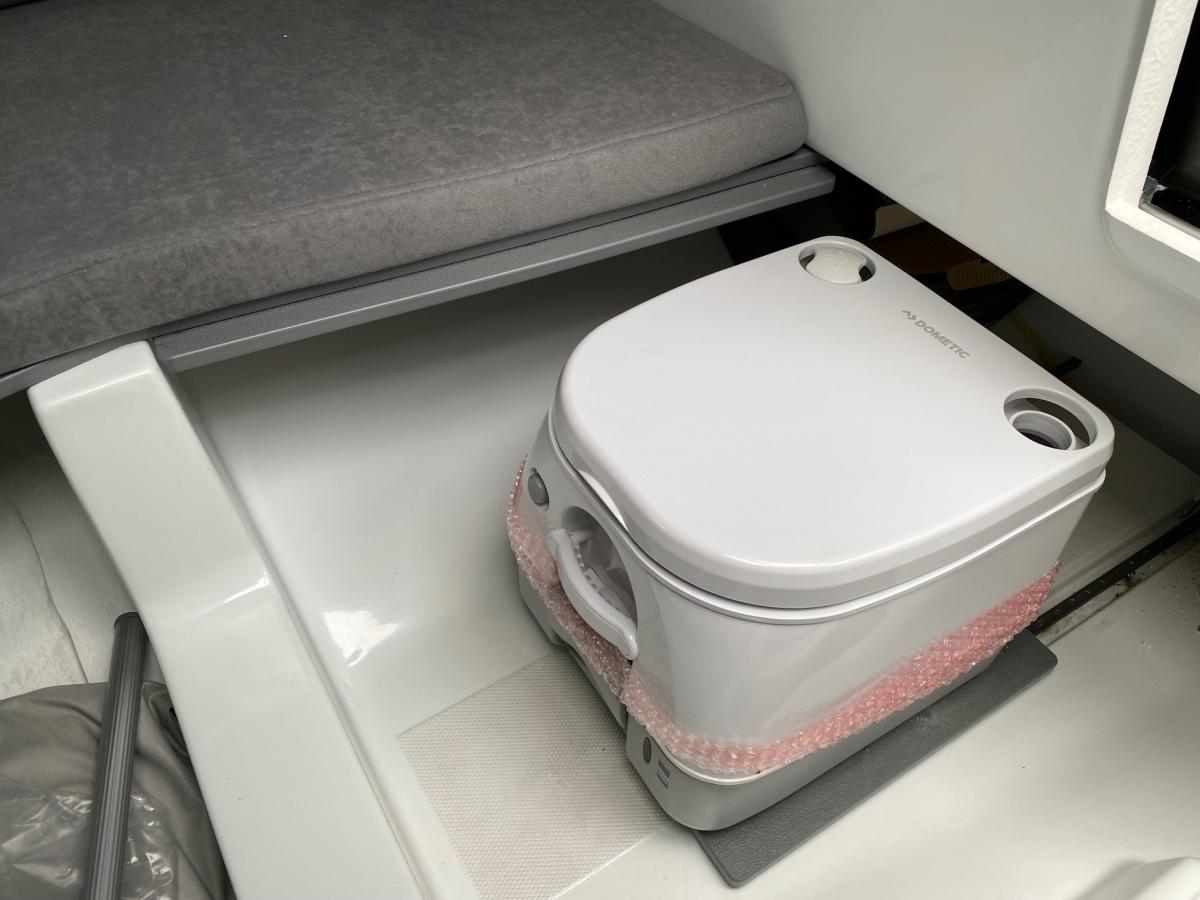 NORTHMASTER 685 Cruiser Cabin