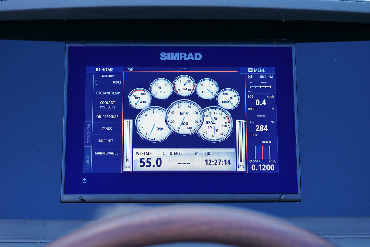 Sea Ray SPX 230