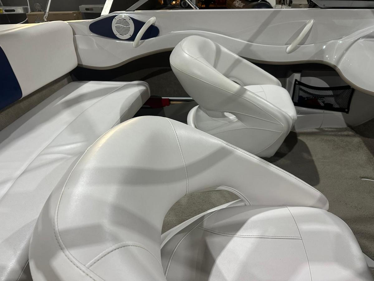 Four Winns 180 LE Bowrider