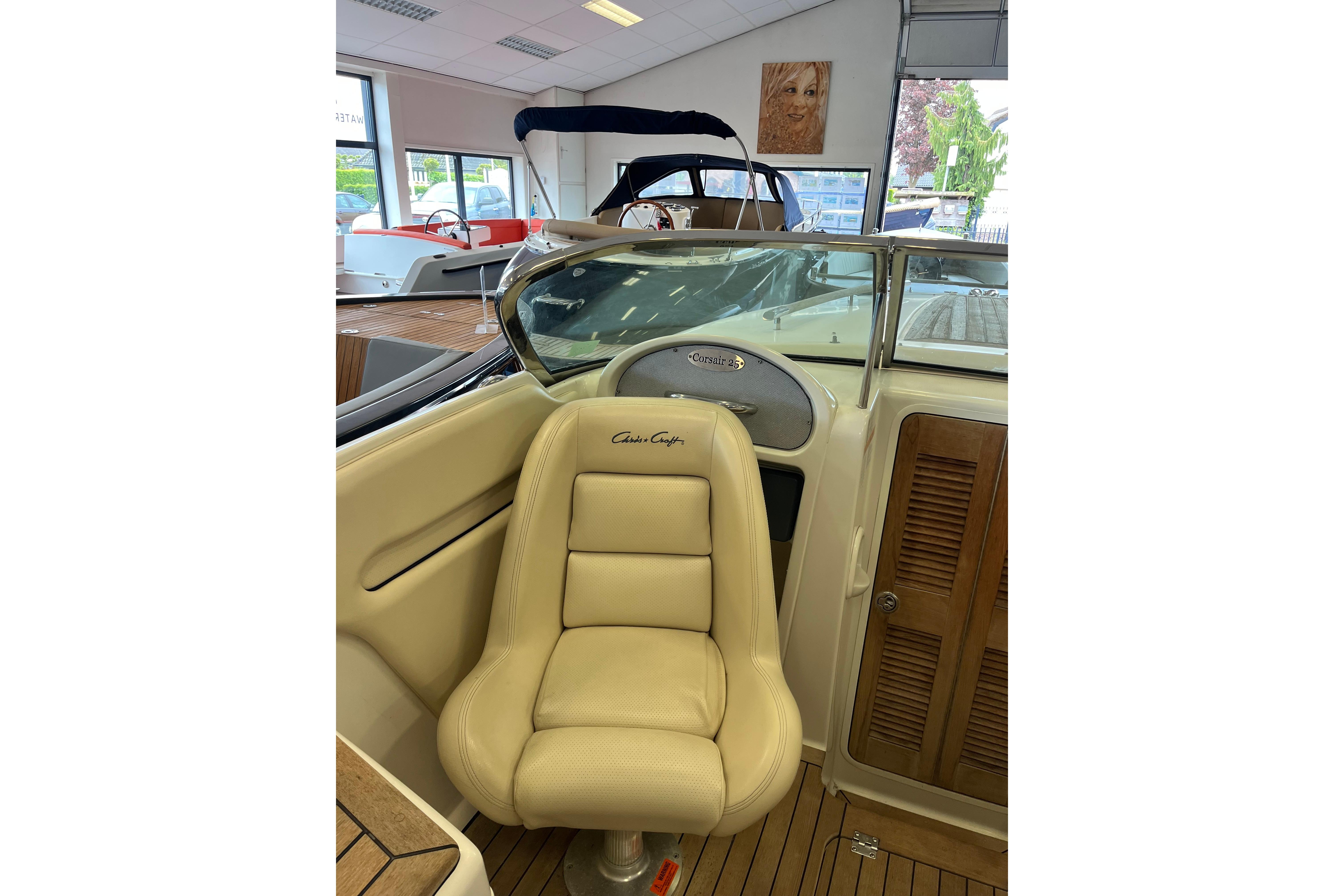 Chris-Craft Corsair 25